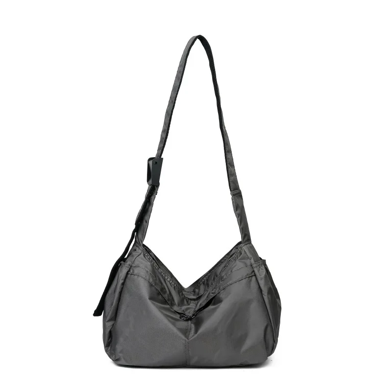 

Unisex Large-Capacity Nylon Tote Bag - Water-Resistant Sporty Design, 2-Way Carry Single-Shoulder Crossbody