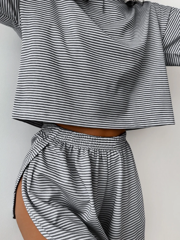 Two-piece Suit New in Fashionable Elegant Stripe O-neck Shorts Sleeve Tops High Waist Side Slit Commuting Women\'s Clothing