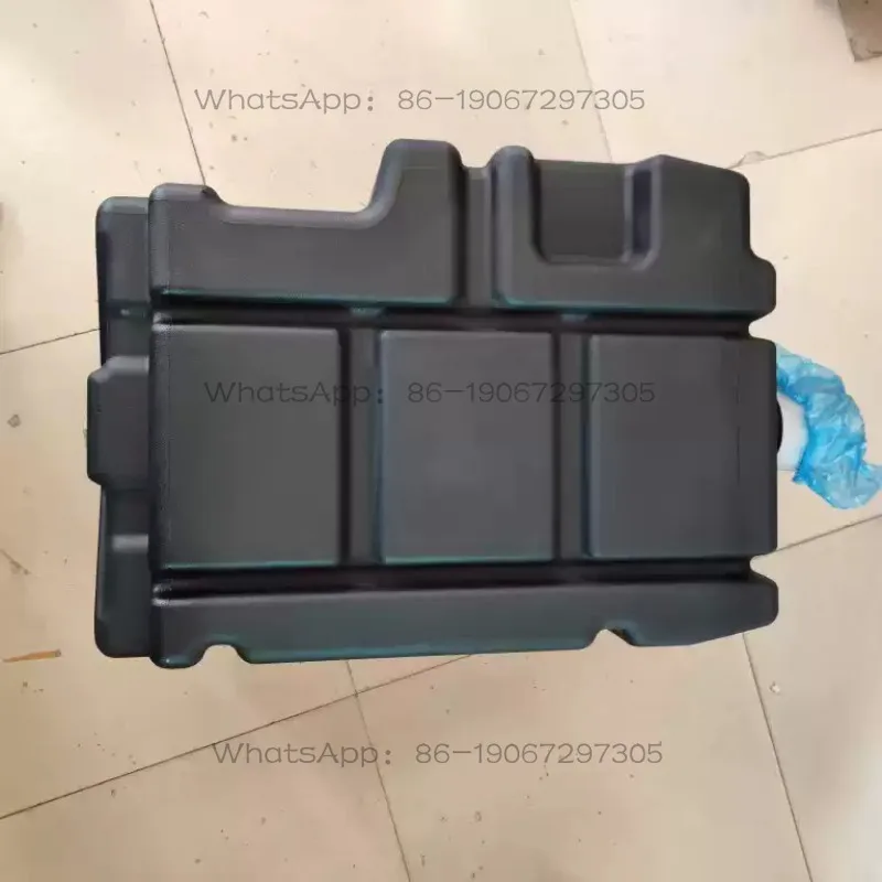 C75W-9 Wheel Excavator Plastic Diesel Fuel Tank Assembly Cab Fuel Tank Replacement Parts