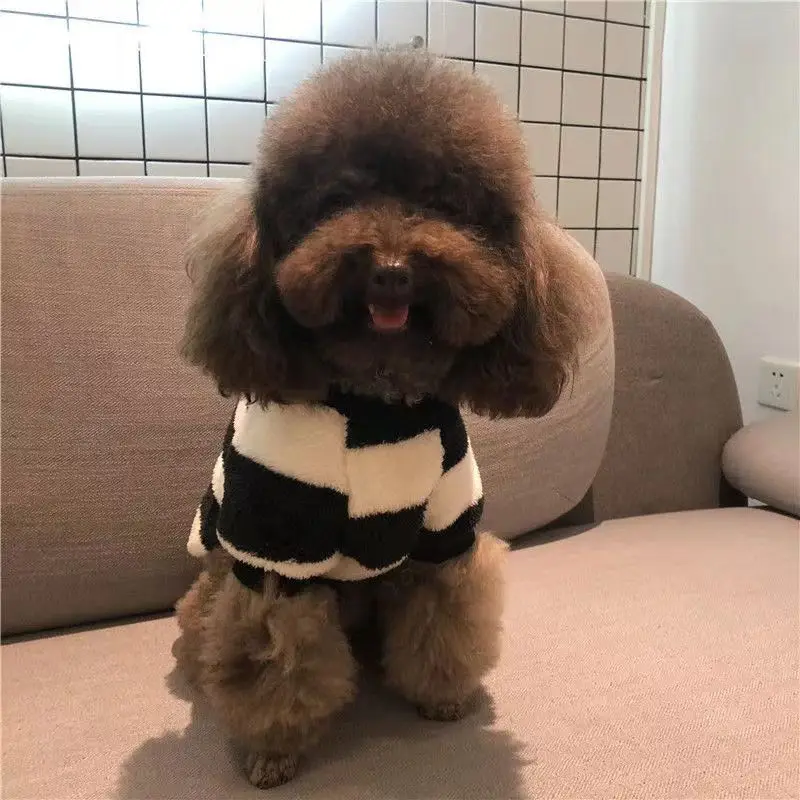 Super Hoodies Dogs Clothing Black White Pet Dog Clothes Cat Thick Warm Kawaii Letter Costume Autumn Winter Casual Accessories