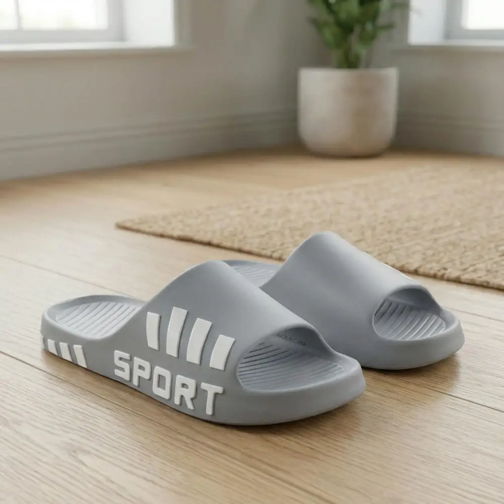 

Men's contrasting color anti slip slippers EVA home shoes are soft comfortable and of high quality in summer