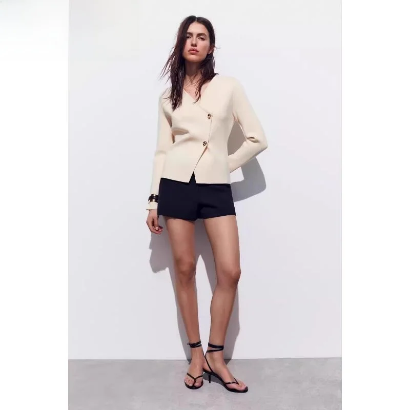 

Spring 2024 Women's Knitted V-Ne Sweater Jaet Versatile New Arrival Polyester Fiber Long Sve Regular Length Open Cardigan