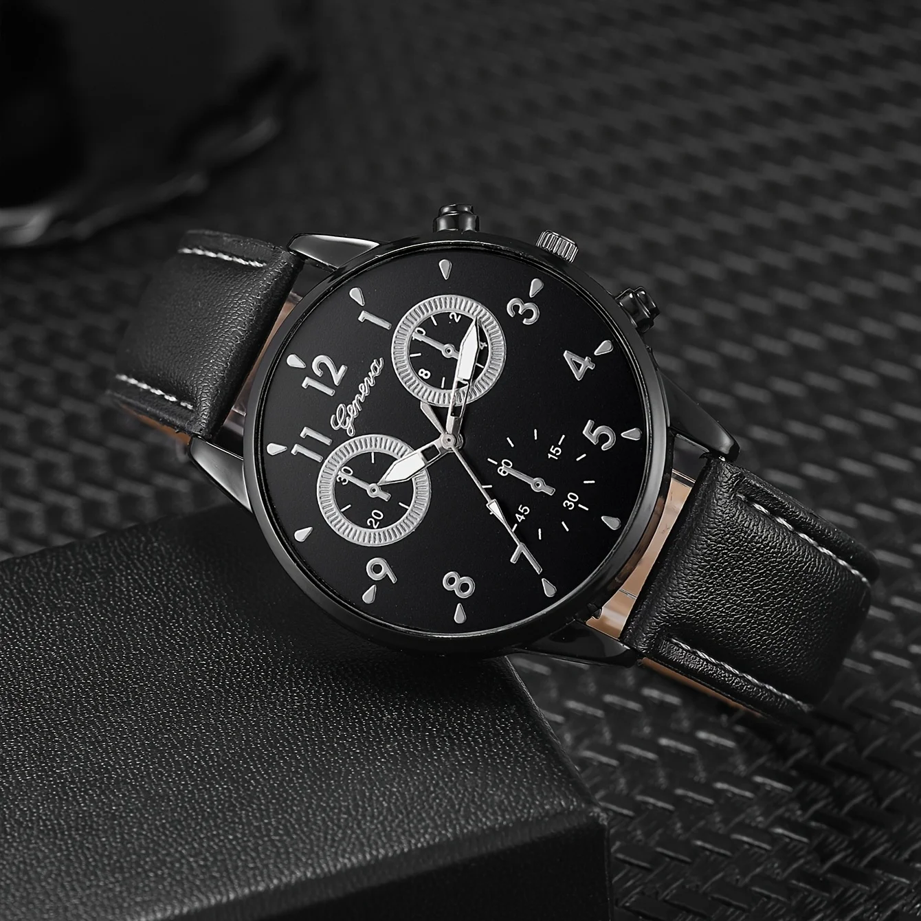 1set 1pc Fashion Fake Three Eyes Dial Casual Strap Large Dial Quartz Watch + 1pc Bracelet/ 1pc Bracelet