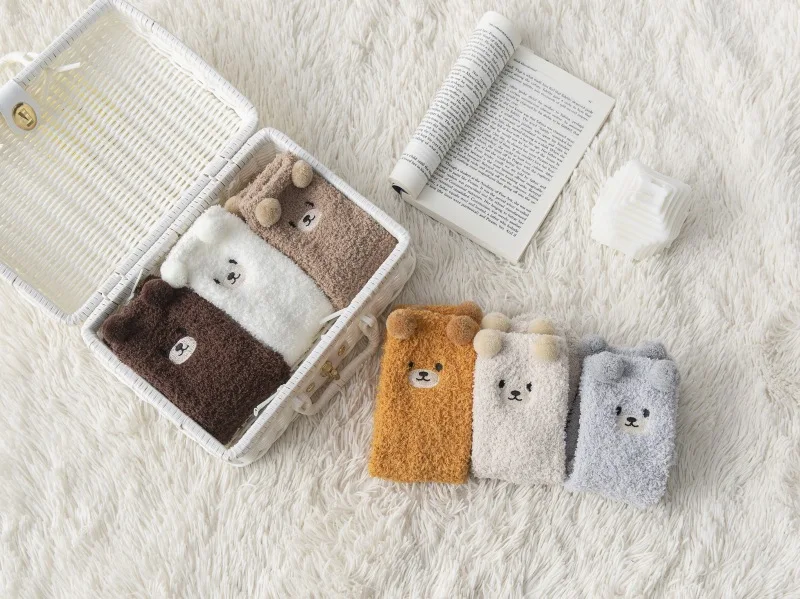 4 Paar 3D Flauschige Damensocken mit Bären-Kawaii-Tiermuster, Dicke Fleece-Wärme-Socken im koreanischen Stil für Zuhause und zum Schlafen – Detail 7