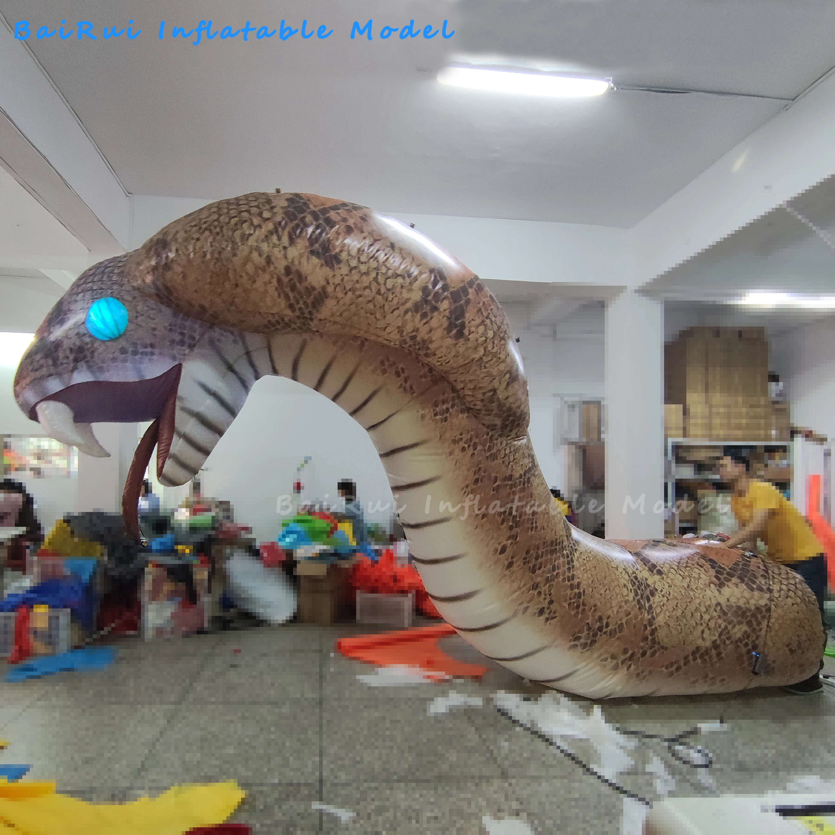 Riesige aufblasbare 3D-Schlange, Python-Simulation, Kobra mit farbwechselndem LED-Licht, leuchtenden Augen, Event- und Bühnendekoration, Spielzeug – Detail 2