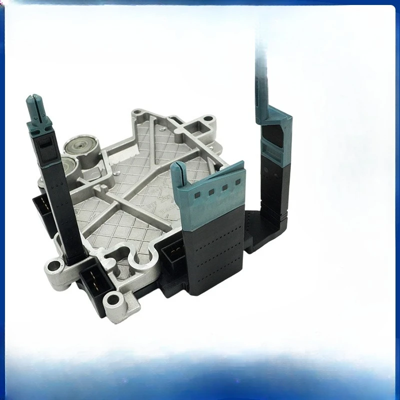 Gearbox computer controls the engine and engine assembly