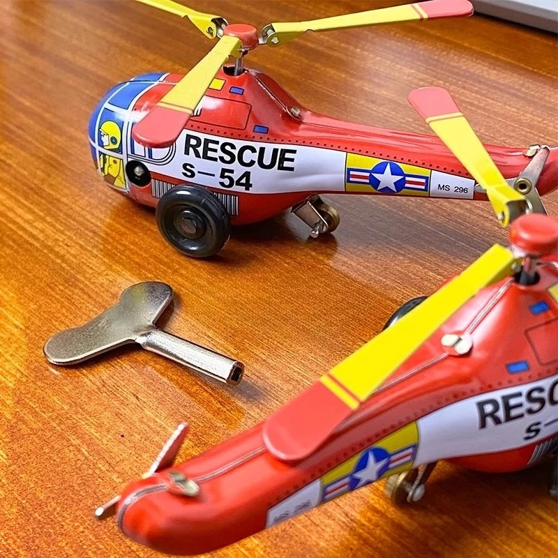 

Room Decoration Propeller Helicopter Wind Up Toy Interesting Classic Metal Tin Model Clockwork Toy Desktop Ornament Gift