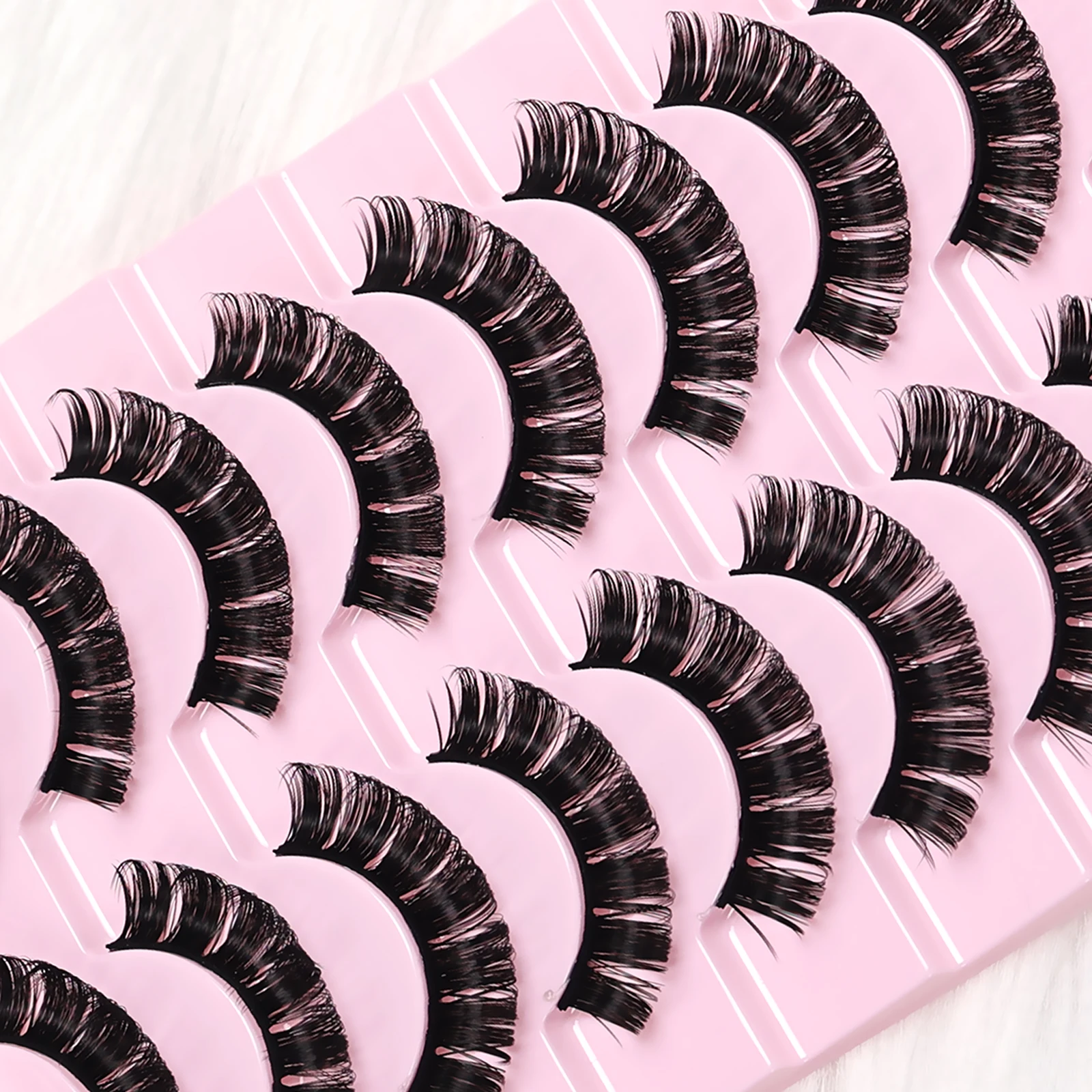 10쌍의 푹신하고 가벼운 인조 속눈썹, 재사용 가능하고 부드럽고 가벼우며 초보자도 쉽게 적용할 수 있는 데일리/파티/데이트 메이크업