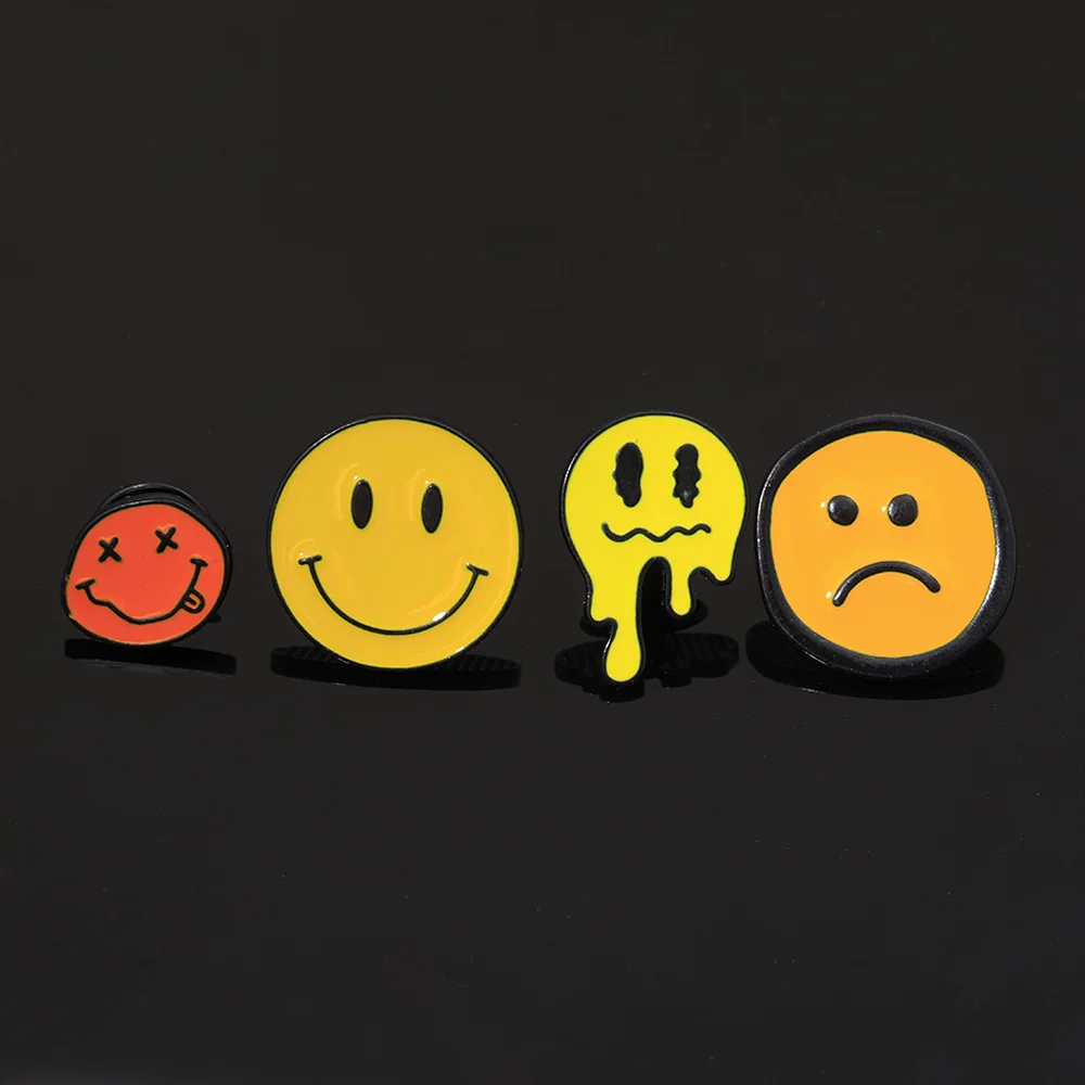 Classic Emote Collection Pins Yellow Smiling Unhappy Crying Expression Enamel Brooches for Clothes Jewelry