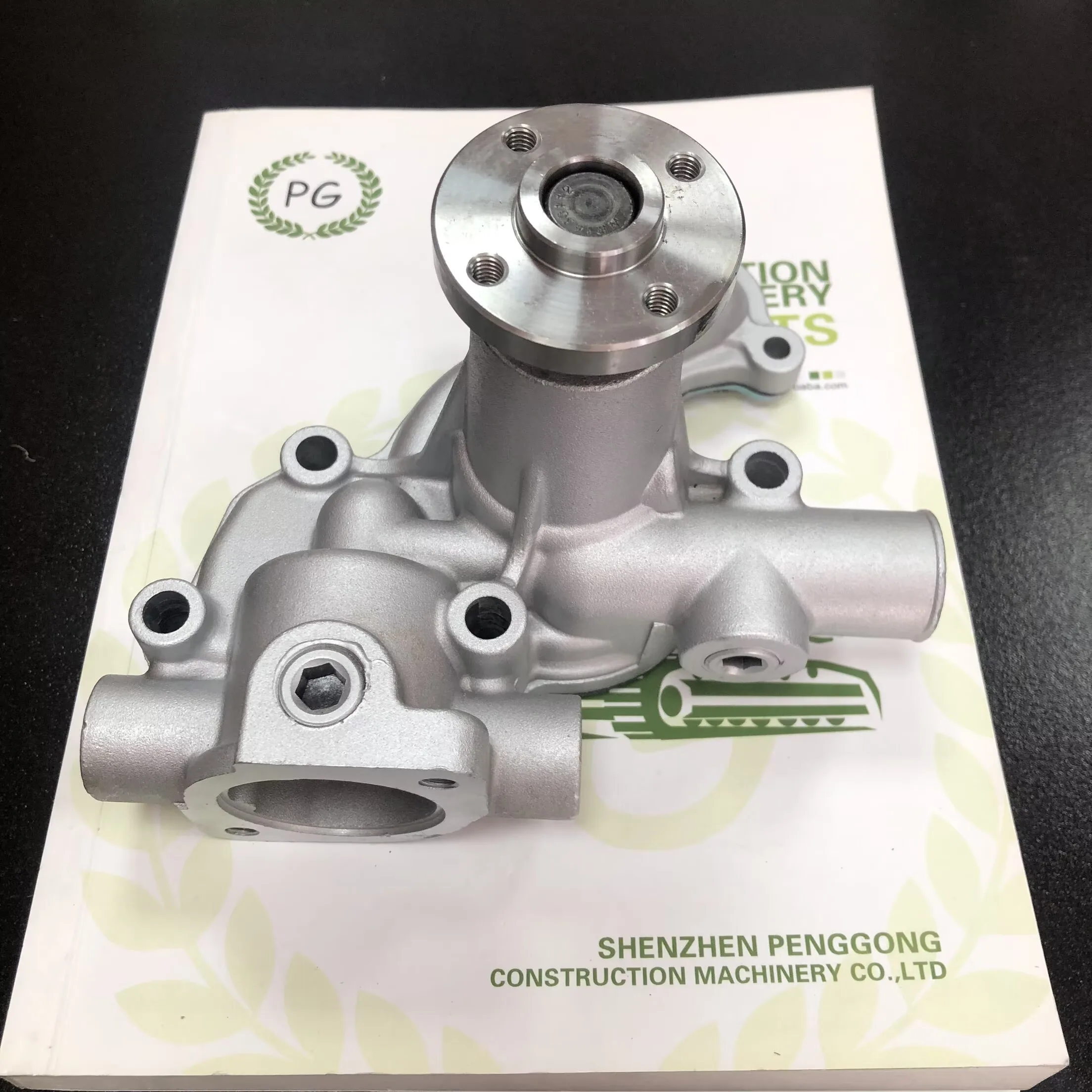 3D82 Water Pump 119810-42002 for Komatsu 3D82 Fit Yanmar 3TNE82 Engine Cooling System Water Pump Replacement