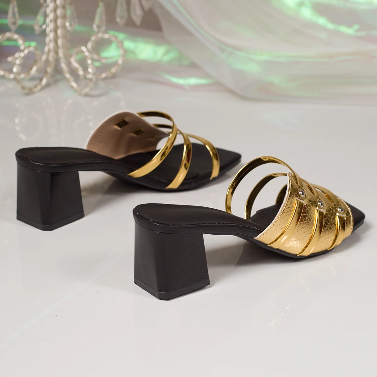 Summer Women Gold Thick Heel Rivet Sandals Retro high heels Slip On slippers Woman Outdoor Chic Plus Size 35-43 Slippers Mujer view 6