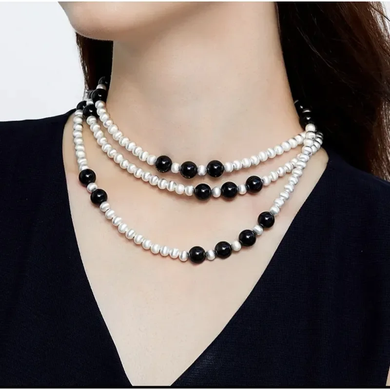 Beaded contrasting color black agate necklace female niche design exquisite high-end clavicle chain light luxury temperament