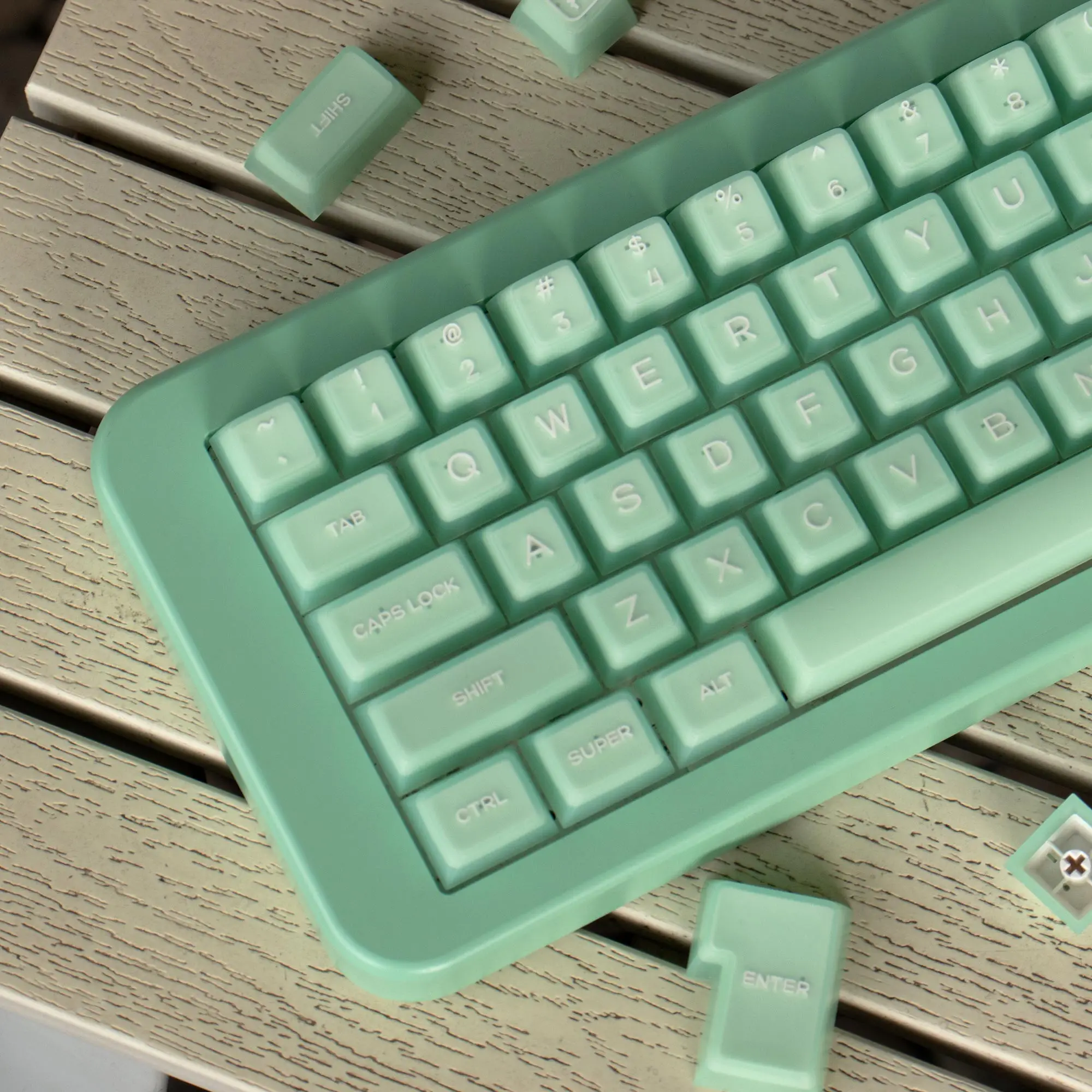 Sa Han Qingyu Keycap Complete Set Pbt Two-Color Molding 142 Keys Adapted To 61/87/99/104, Etc.