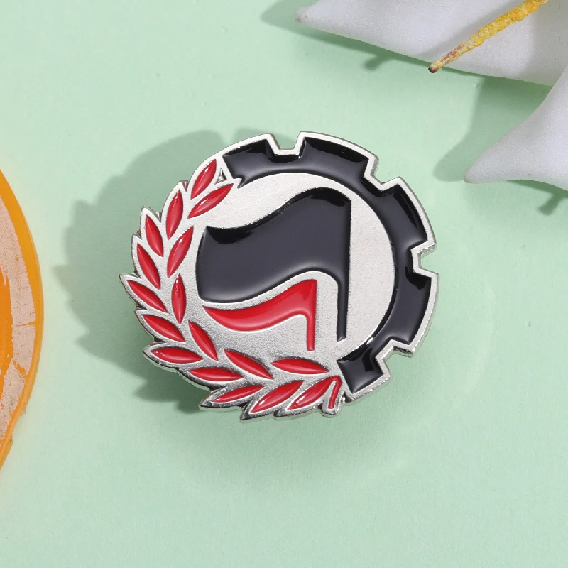 Wholesale Love and Peace Enamel Pins Antifascista Olive Branch Brooches Lapel Badges Backpack Accessory Jewelry Gift for Friends