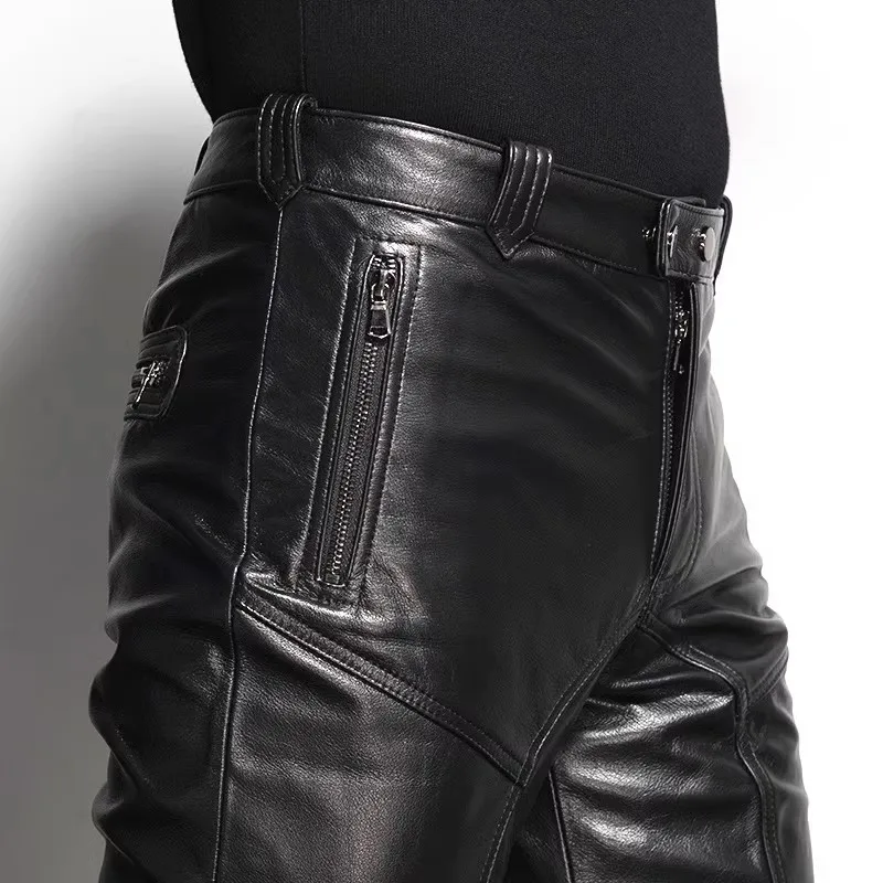 Mauroicardi ربيع كول وسيم أسود بولي Leather جلد موتو و السائق سروال شكل قلم رصاص الرجال عالية الخصر الفاخرة رجالي مصمم الملابس 2025