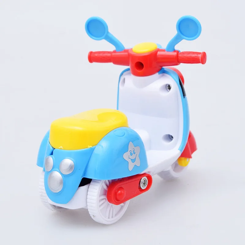 1 stks willekeurige kleur creatieve traagheid trek motorfiets auto speelgoed plastic cartoon miniatuur motorfiets speelgoedauto