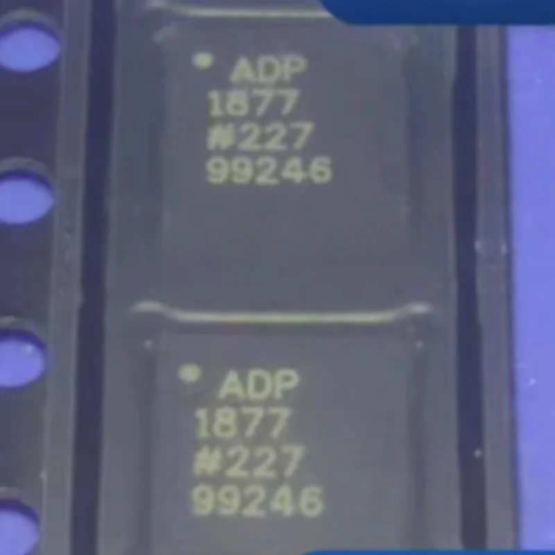5PCS ADP1877ACPZ  Dual Output Synchronous Buck PWM Controller 2.75V-14.5V LFCSP-32 SMT IC