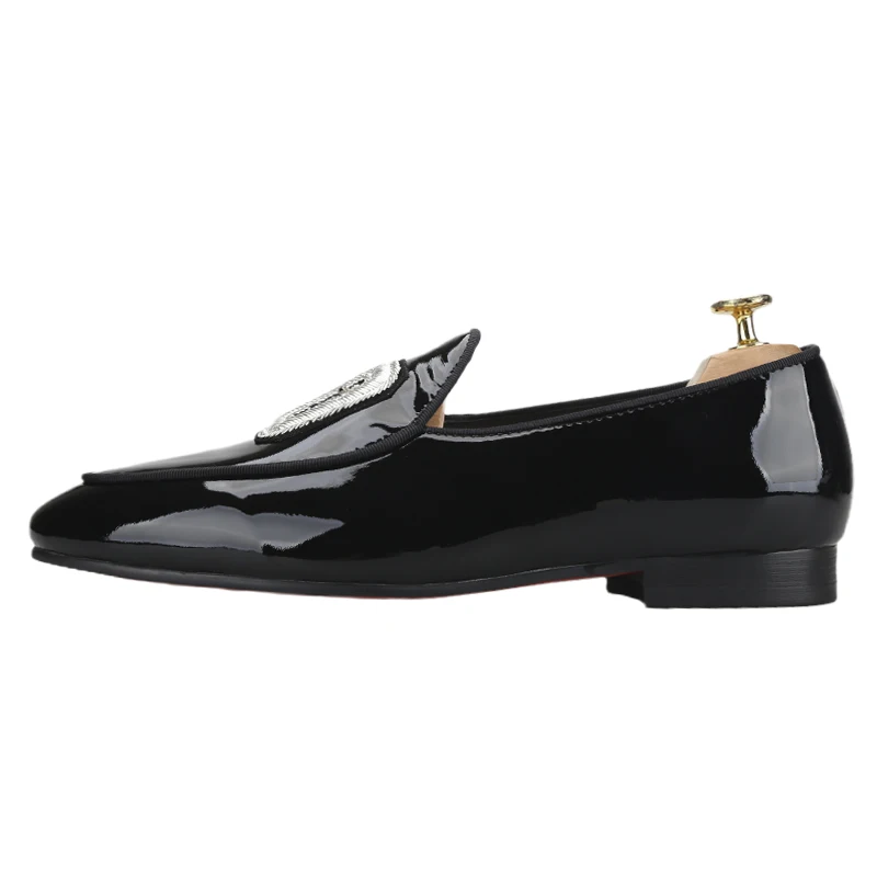 Piergitar Summer Style Black Patent Leather Men's Loafers With Handmade Sliver Letters Embroidered Patch Red Bottom Moccasins
