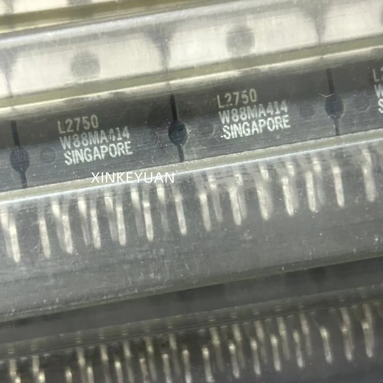 

L2750 original integrated circuit chip