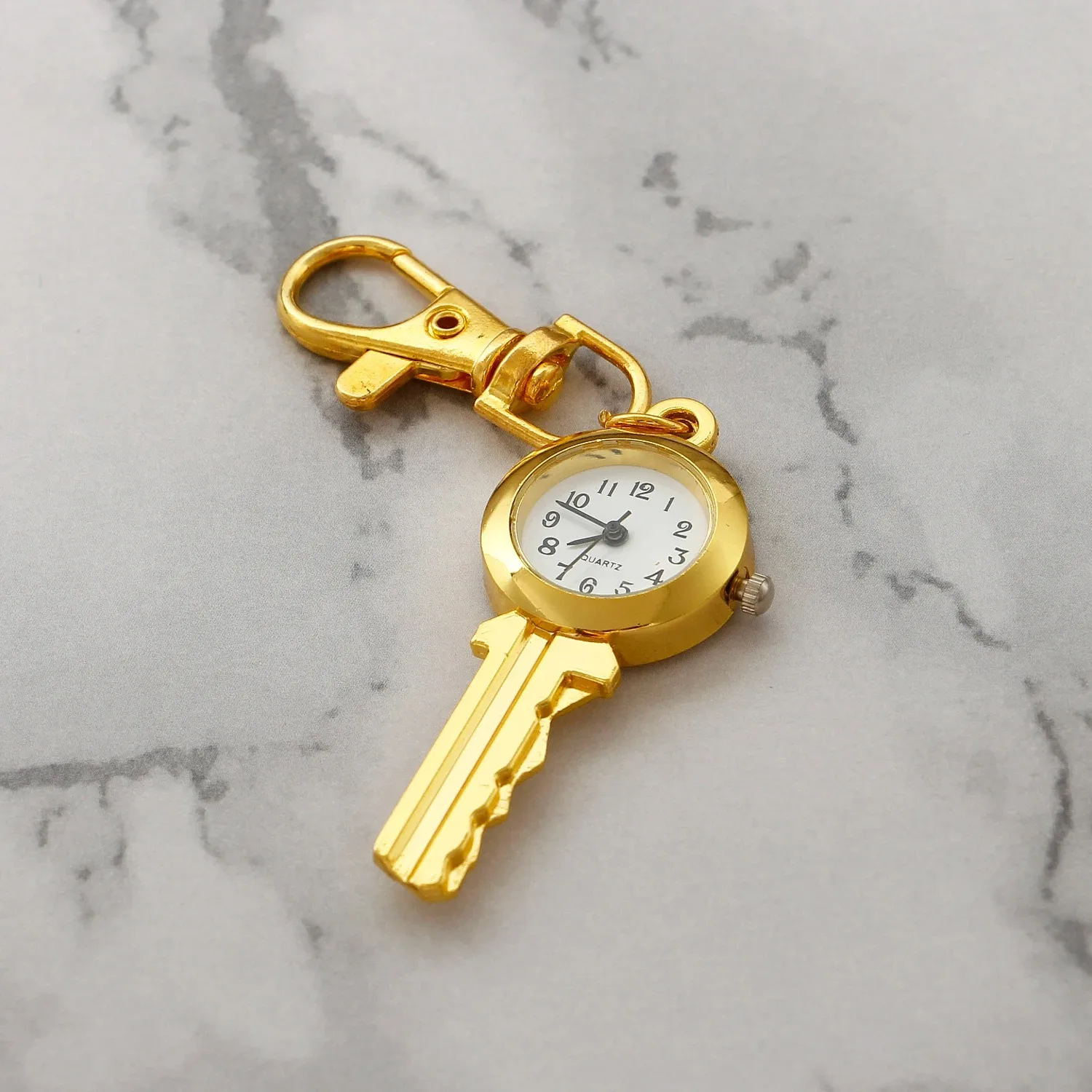 Luxury Gold Keychain Creative Quartz Watch for Men Kids Accessory Chain Clock Practical Exquisite Gift for Women Men Children