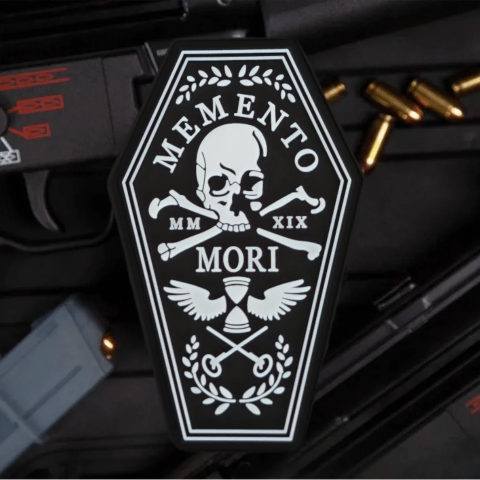 Memento MORI Skull PVC Patch Hook&Loop Patches Military Combat Applique Morale Badge Armband Tactical Backpack Stickers