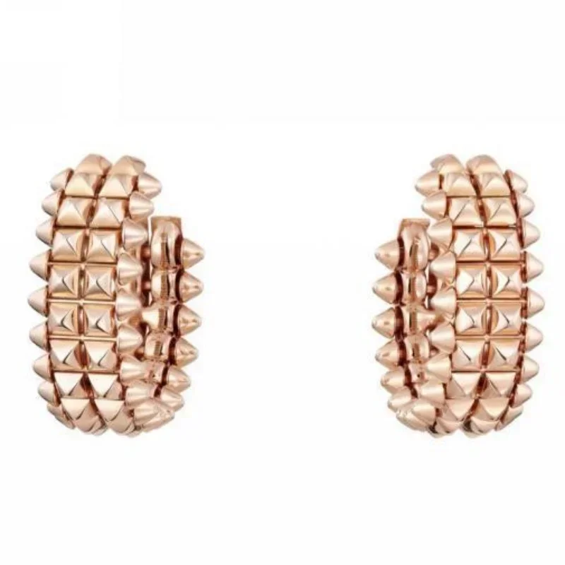 Aros con Tres Filas de Púas en Oro Rosa, Aretes Audaces de Estilo Punk