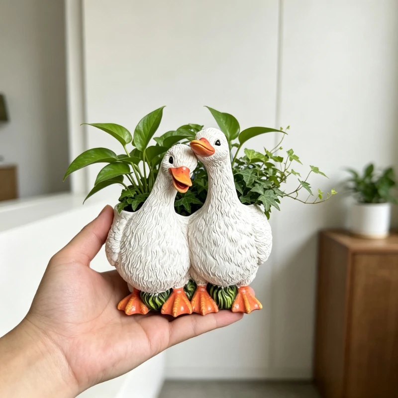 1-Piece Set of Double Duck-Shaped Flower Pots Made of Resin, Couple Ducks Home Decoration, Small Flower Pot Planter for Home Balcony, Terrace, Office Desk Decoration, Gardening Gift for Home Decor