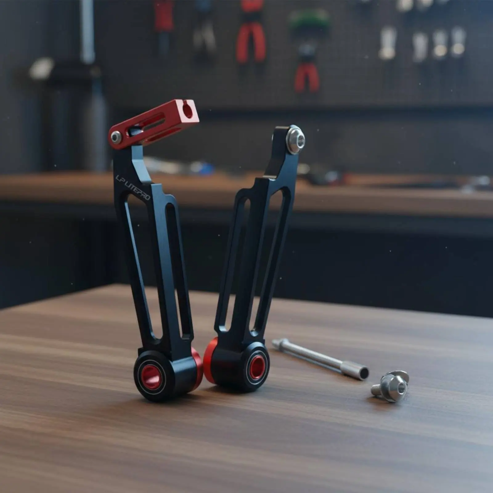 

Folding Bike Linear-Pull Brake Long-Lasting Alloy Construction Long Extension Linear-Pull Brake CNC Machined Hollow Design