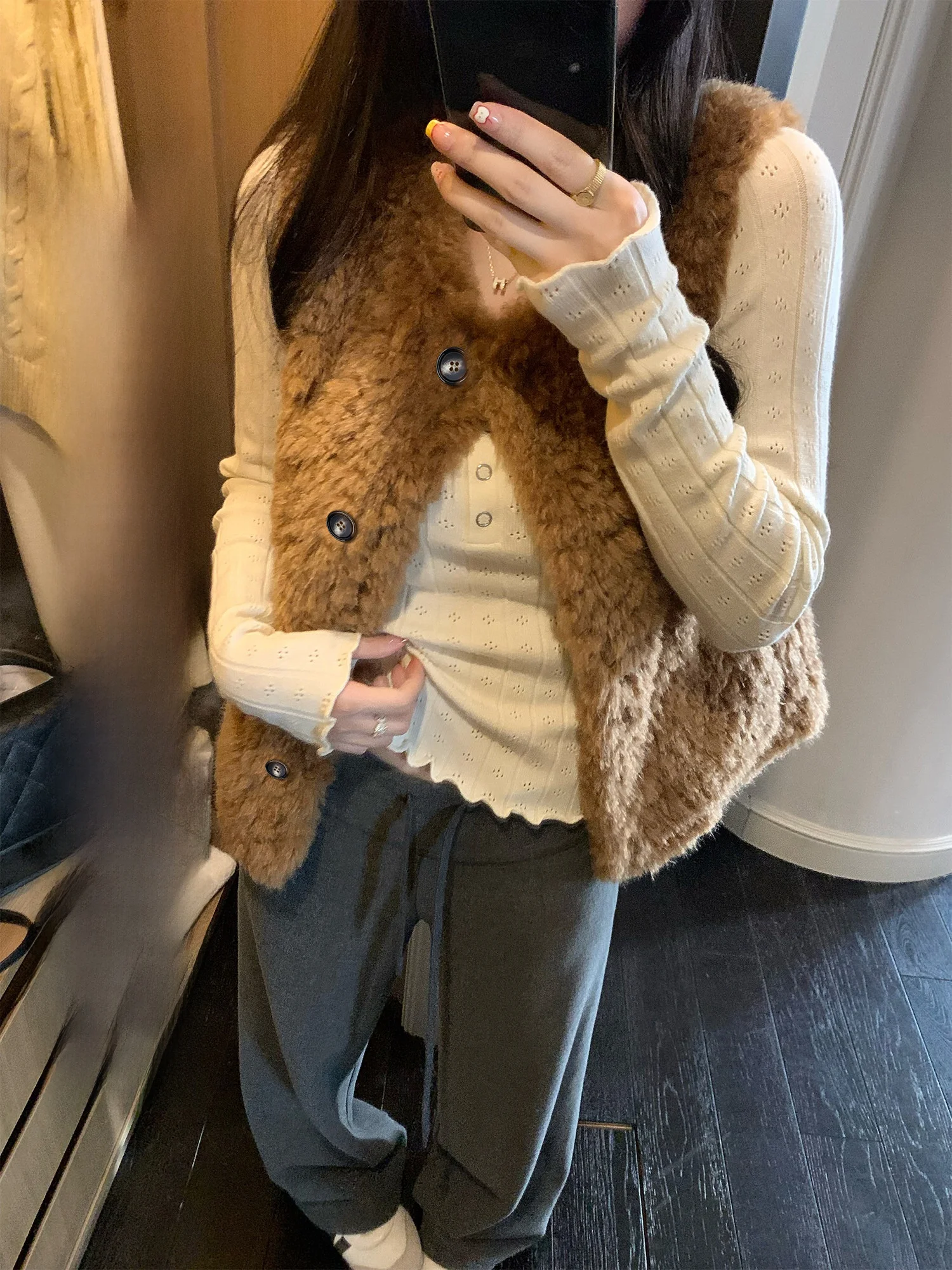 

Double-Sided Wear Faux Fur Vest Jaet Women's High-End Simulated Leather And Fur Inteated Vest Warm Corgi Outerwear