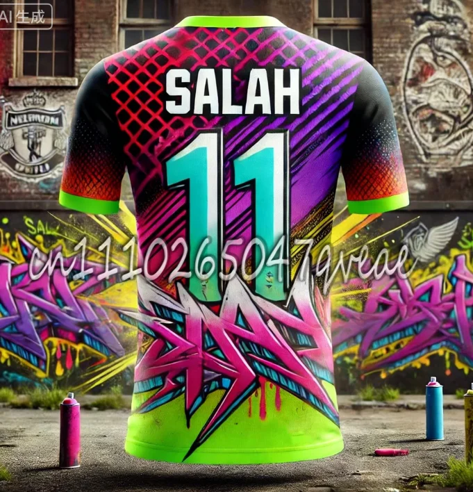 

Мужская футболка 2026 Fashion Graffiti Board с принтом Салаха, памятная, для фанатов, повседневная, для активного отдыха, удобная, спортивная, из джерси