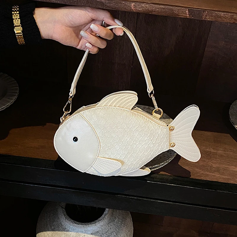 Koi-Fisch-förmige Umhängetasche, Damen-Sling-Bag, Kreative PU-Handtasche, Niedliches Einzigartiges Design für den täglichen Arbeitsweg, Münzbörse – Detail 12