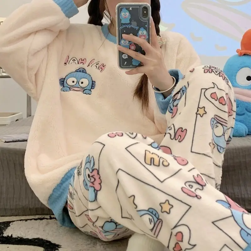 Kawaii Hello Kittys Women's Pajamas Winter Cinnamoroll Coral Velvet Warm Home Clothing Student Kuromi Cartoon Girls Sleepwear view 5