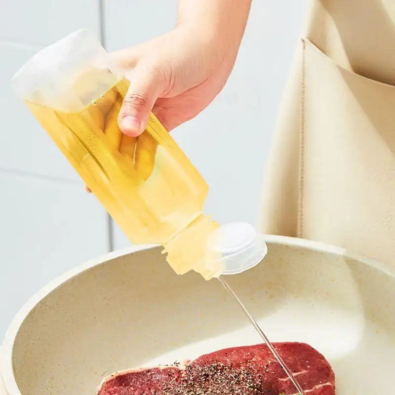 300/500ml Squeeze Seasoning Bottles 5Pcs No Drip Leak Resistant Oil Dispensers for Salad Dressing Syrup Storage