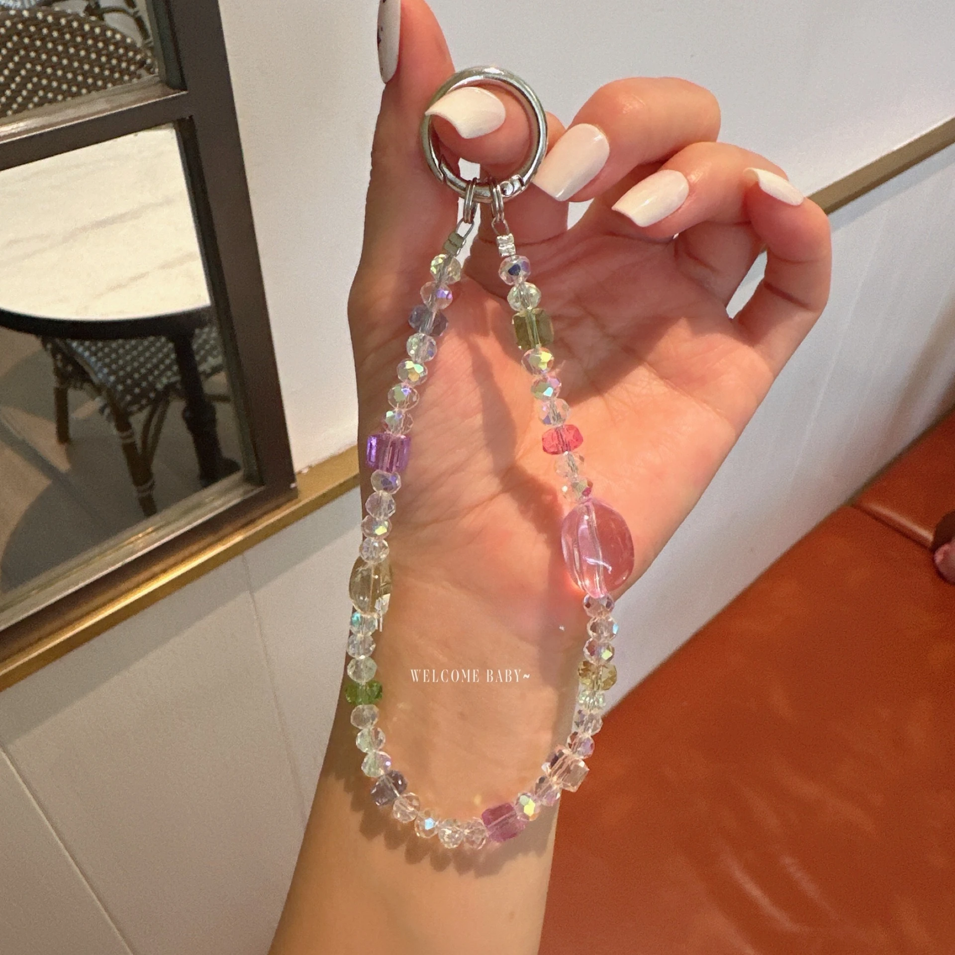 

Real Shot Creative New Beaded Phone Lanyard Key Pendant with Card Phone Chain Luxury Colorful Gradient Crystal Phone Lanyard