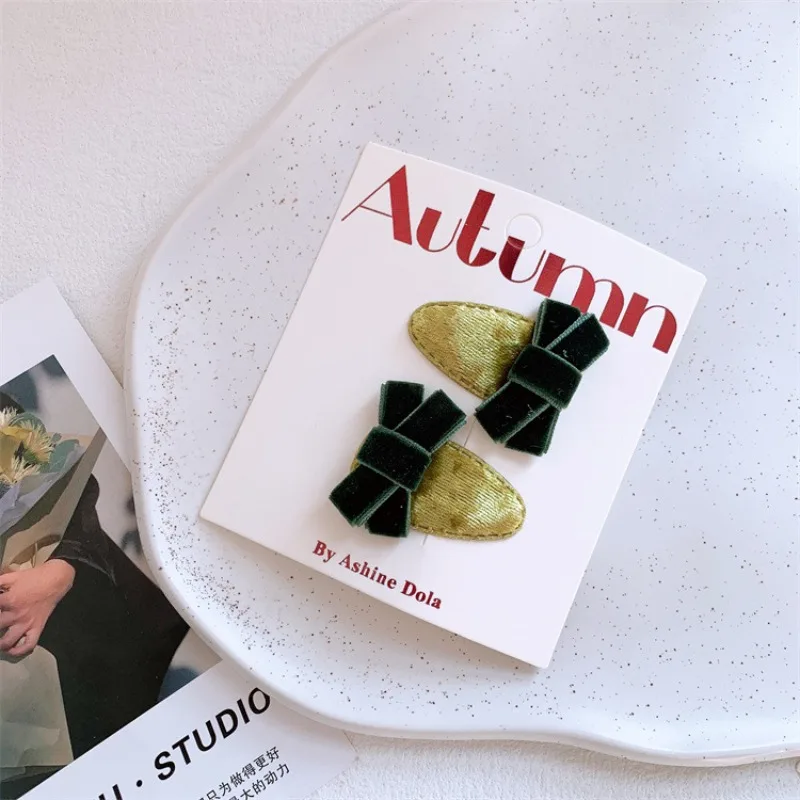 

Cute Mini Velvet Hair Clips Teardrop Bow Design for Toddler Girls Side Bangs Barrettes Non Slip Grip No Crease for Fine Hair