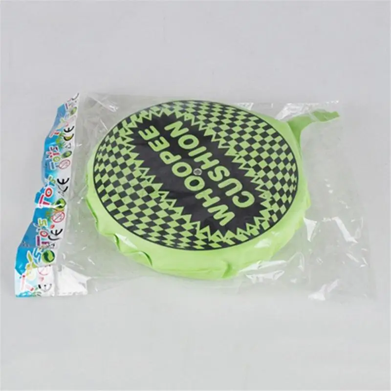 1pc Kids Fun Prank Toys Whoopee Cushion scherzi gag Pranks Maker trucco giocattolo divertente scoreggia Pad cuscino bambino giocattolo adulto colore casuale