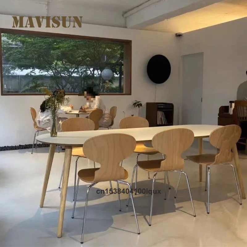 كرسي طعام على شكل النمل الصناعي أقدام فولاذية مطلية بالكروم وسطح خشبي صلب متعدد الطبقات كرسي طعام منزلي صغير الحجم