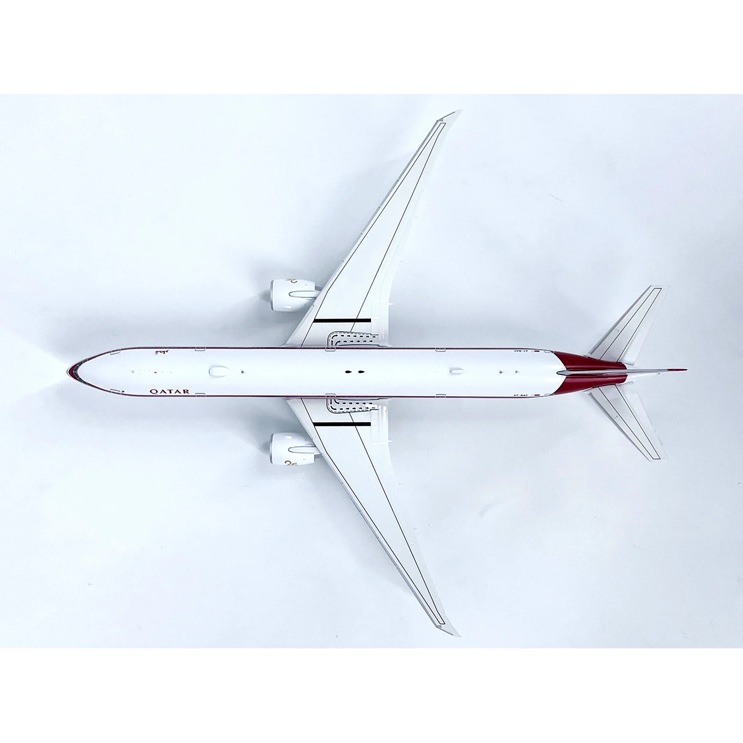 NG QTR022 1:400 قطر B777-300ER نموذج طائرة A7-BAC نموذج مجموعة سبائك (الكبار)