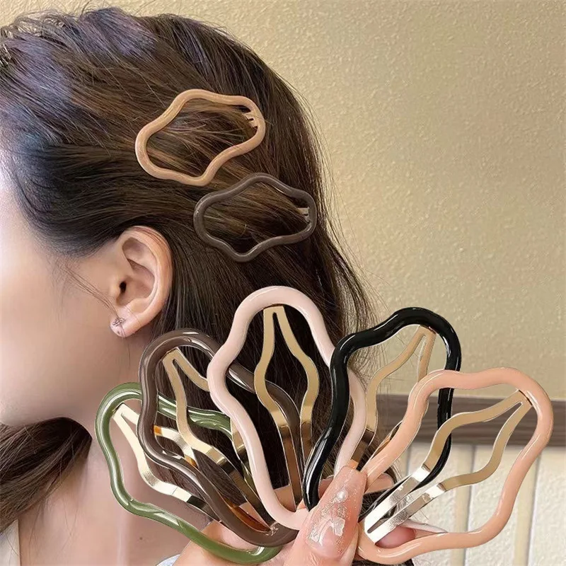 1/2pcs Korean Fashion Hairpin Clouds Shaped Hollow Hair Clips BB Barrettes Woman Sweet Solid Girls Hair Accessories Headdress