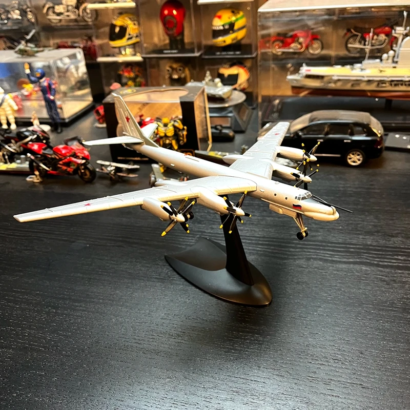 

Russian Soviet Union Figure 95 Bomber Tu95ms Aircraft Model Alloy Amer 1:200 Toy Model Ship Ship Model All Alloy