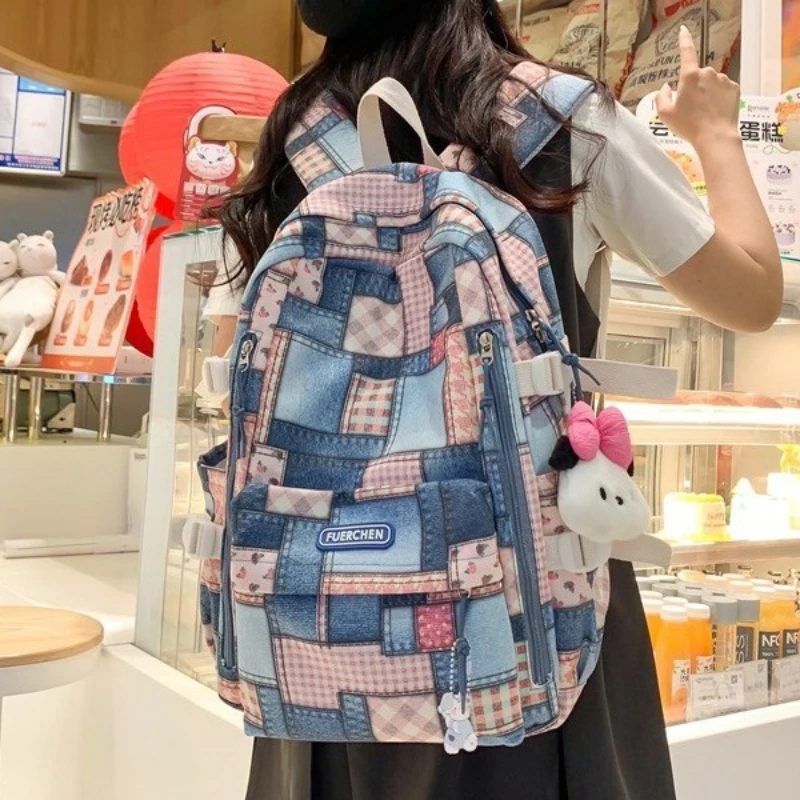 Quilting Fashionable Backpack Square Vertical High Capacity Commuting Side Zipper Sewing Thread Adjustable Curved Shoulder Strap