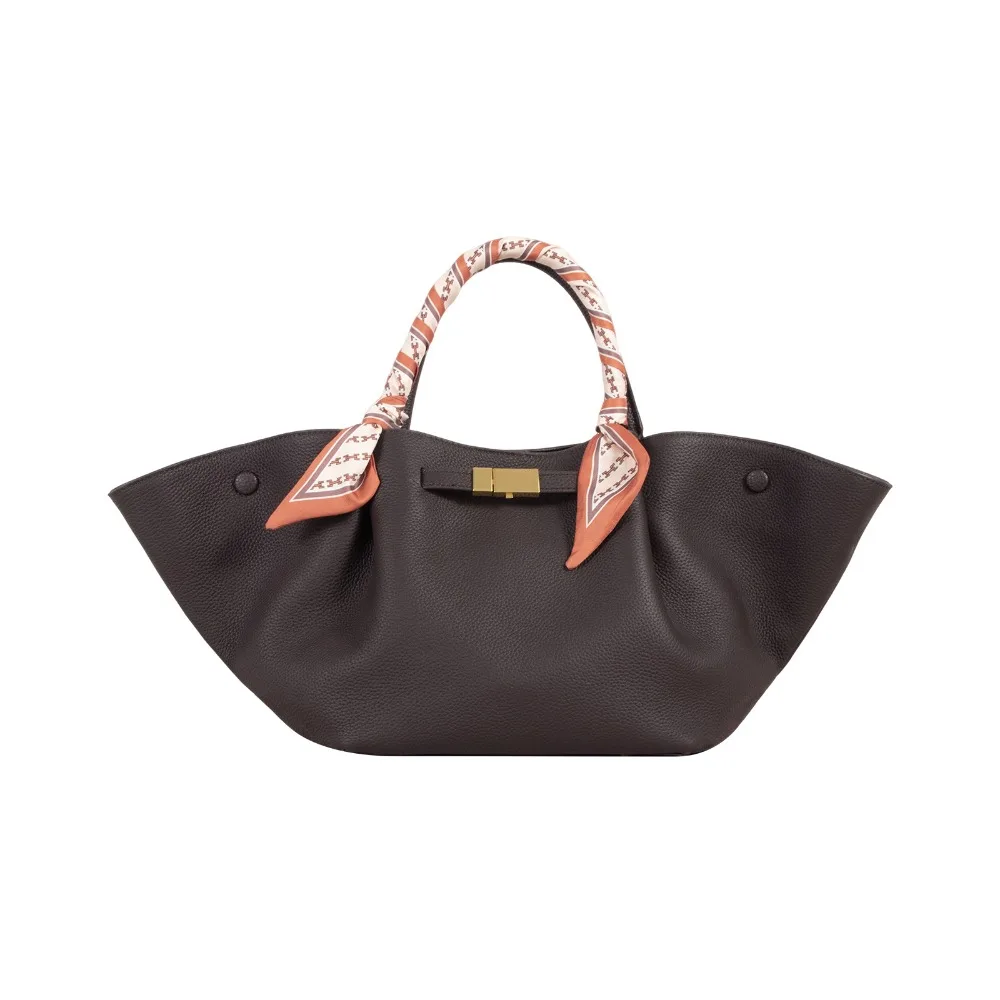 

2026 Niche Design New York Large Capacity Shoulder Messenger Bag First Layer Cowhide Portable Tote Women's Bag Casual Versatile