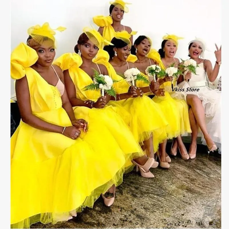 2022 comprimento do chá nigeriano africano um ombro curto vestidos de dama de honra amarelo grande arco ruched casamento convidado dama de honra vestidos