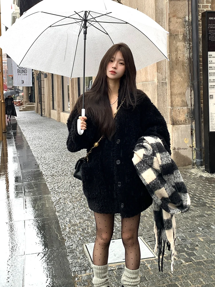 

Adan Thiened Bla Lamb Fur Jaet V-Ne Casual Sle Women's Coat Warm Leisure Inteated Leather And Fur Coat for Winter