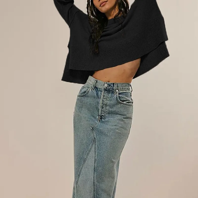 

2025 New Fall and Winter Loose Solid Color Crew Neck Flared Sleeve Pullover Knitted Sweater Fashion Sweater for Women