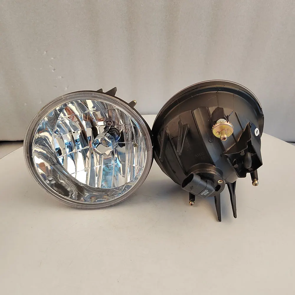 

A Pair Car Foglamp Fog Light For Toyota Town Ace Lite Ace Noah CR40 CR50 SR40 SR50 1997 1998 1999