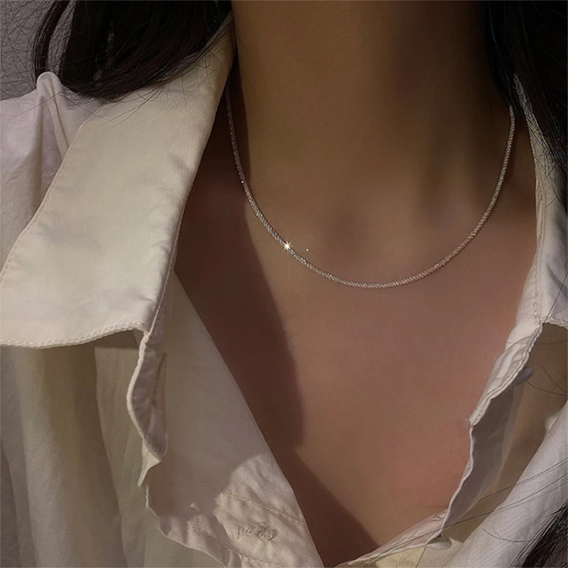 GANPUP Trendige Funkelnde Strass-V-förmige Anhängerkette für Damen, Modisches Neues Halsketten-Schmuckstück, Partygeschenk – Detail 5