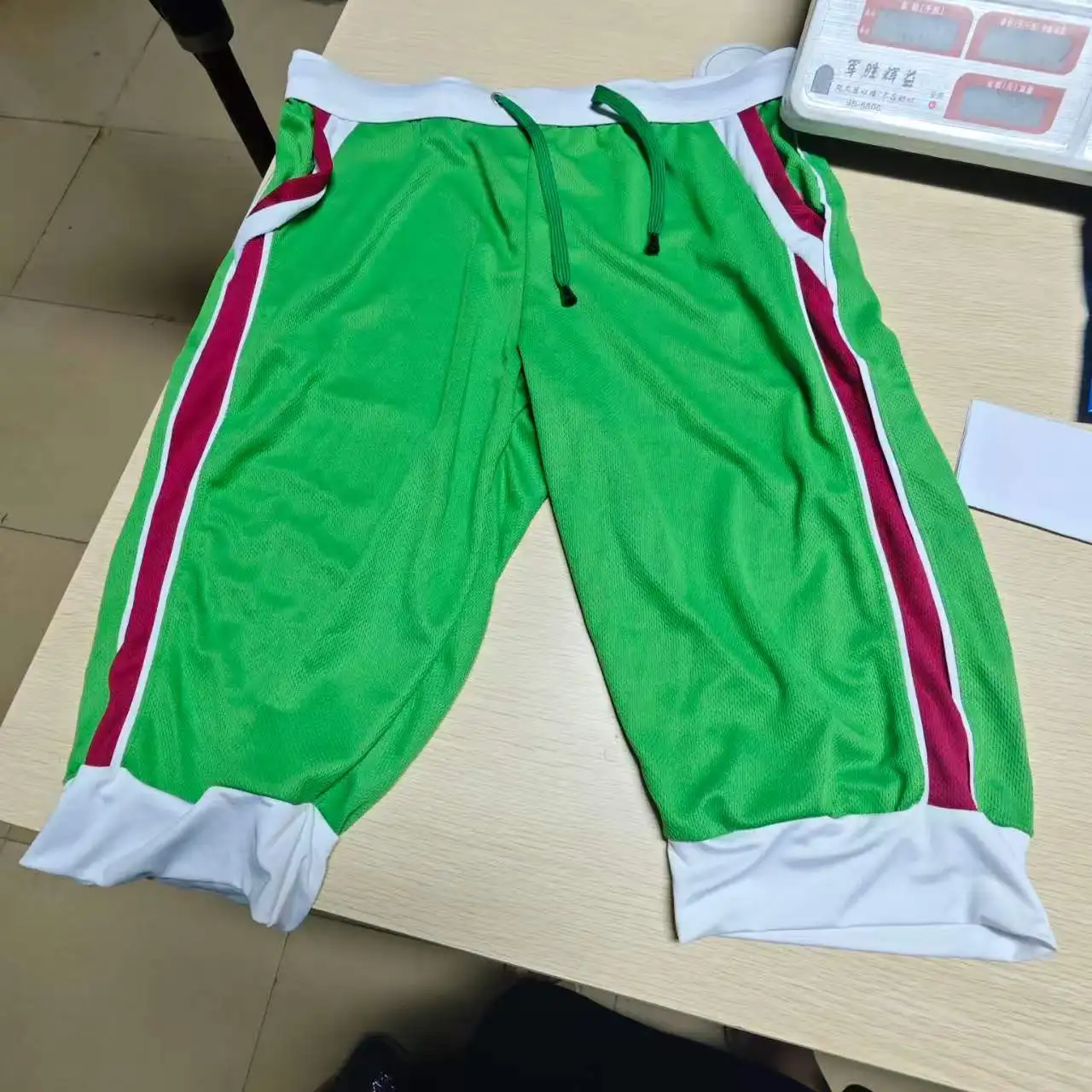 2026New men's sweatpants, Korean version of casual fashion summer thin, cropped pants men's beach pants, one piece of hair 048
