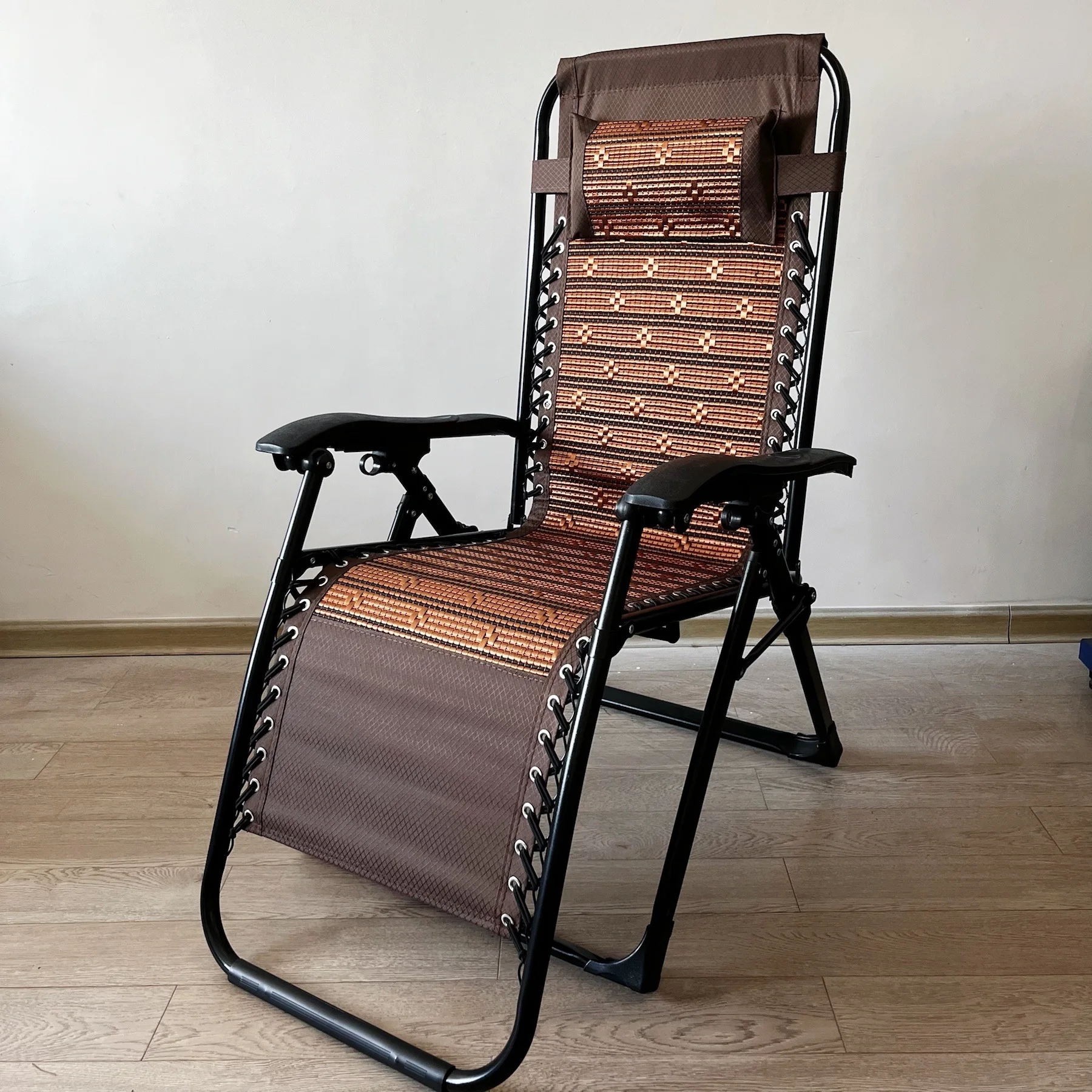 كرسي استلقاء قابل للطي مع مسند ظهر أسود، مريح لكبار السن في الهواء الطلق وحمامات الشمس المنزلية #6