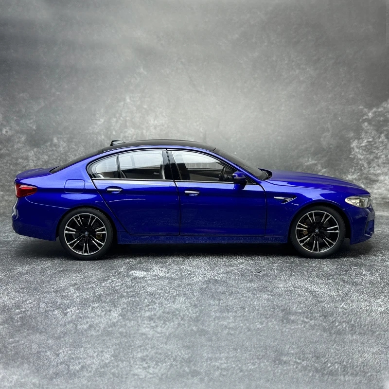 1:18 2018 для BMW M5 модель F90 модель автомобиля из сплава для бойфренда подарок металлическая статическая детская игрушка для взрослых